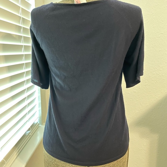 TSE Cashmere Top - Picture 2 of 10